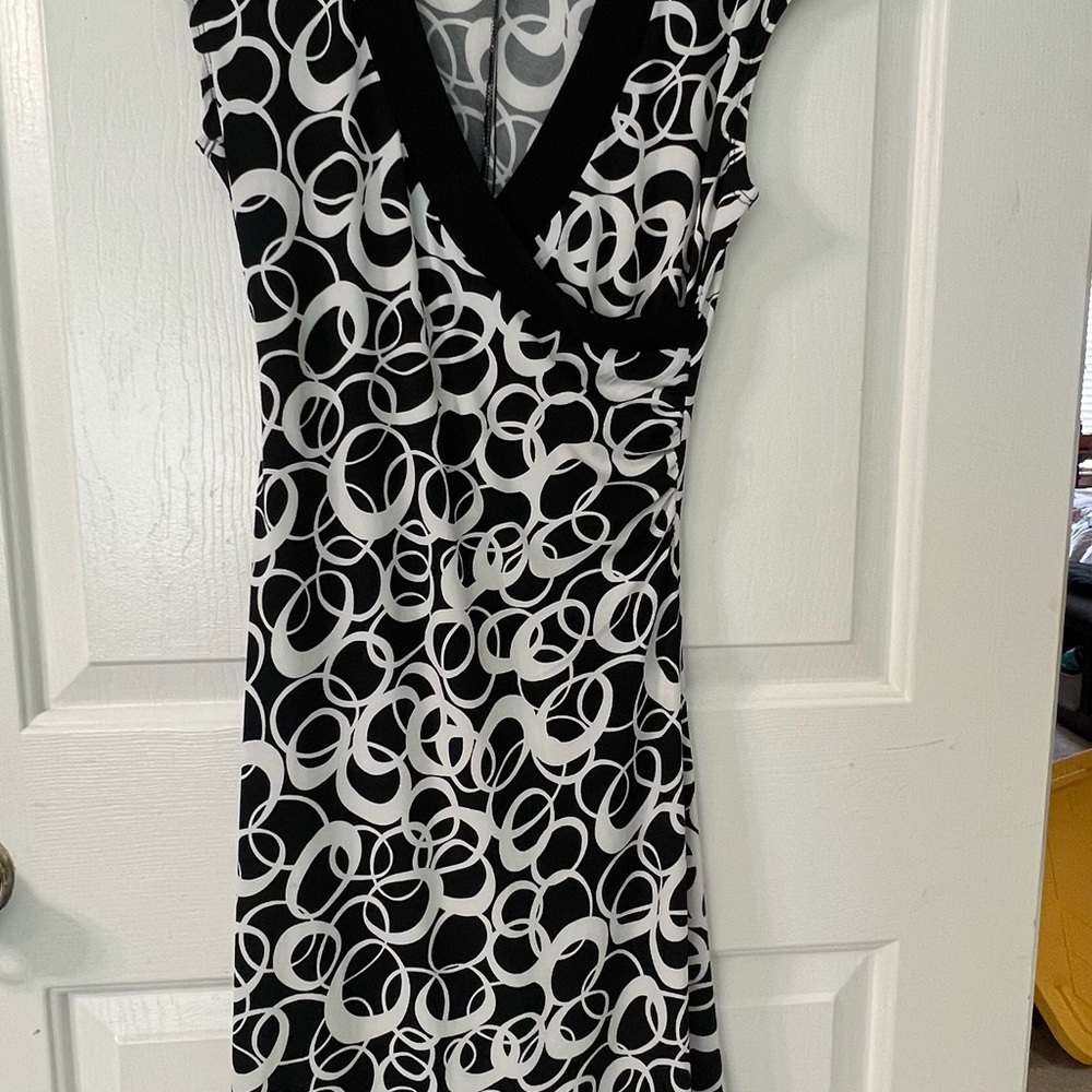 Elegant Black and White Patterned Dress
